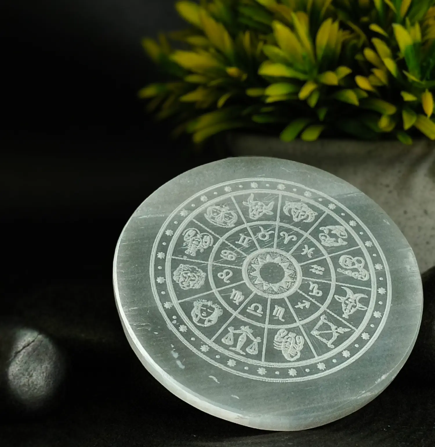 Selenite Charging Plate