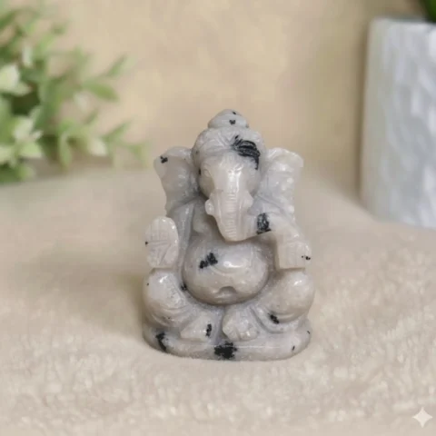 Rainbow-Moonstone-Crystal-Pocket-Ganesha-Natural